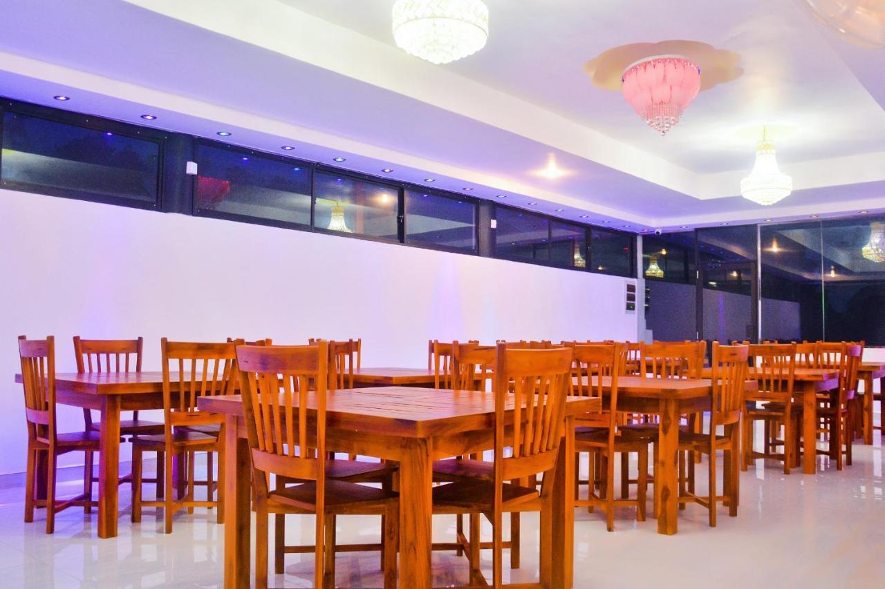 Hotel Montana Rest Anuradhapura Exterior foto